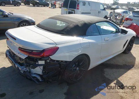 2023 BMW M850I xDrive z USA, uszkodzony, nr VIN WBAFY4C06PCM58010